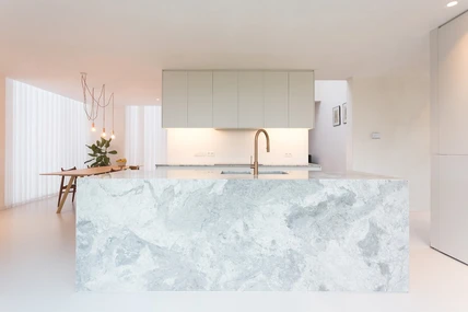Keuken in marmer en graniet