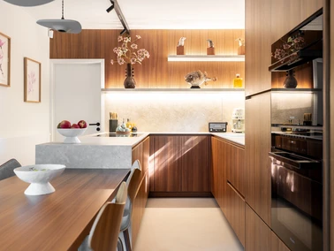 Dekeyzer Moderne keuken Keukeneiland Keukenbouw Designkeuken Inbouwkasten Interieur Foto Tineke De Vos HR 02
