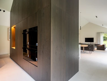 Dekeyzer Moderne keuken Keukeneiland Keukenbouw Designkeuken Inbouwkasten Interieur Foto Tineke De Vos LR 13