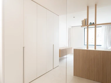 Dekeyzer Moderne keuken Keukeneiland Keukenbouw Designkeuken Inbouwkasten Interieur Foto Tineke De Vos LR 170