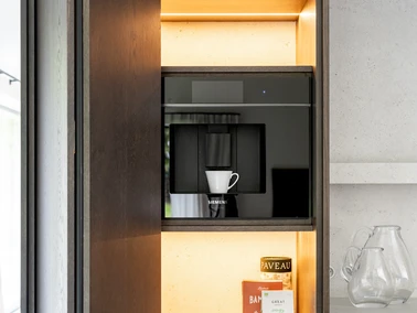 Dekeyzer Moderne keuken Keukeneiland Keukenbouw Designkeuken Inbouwkasten Interieur Foto Tineke De Vos LR 114